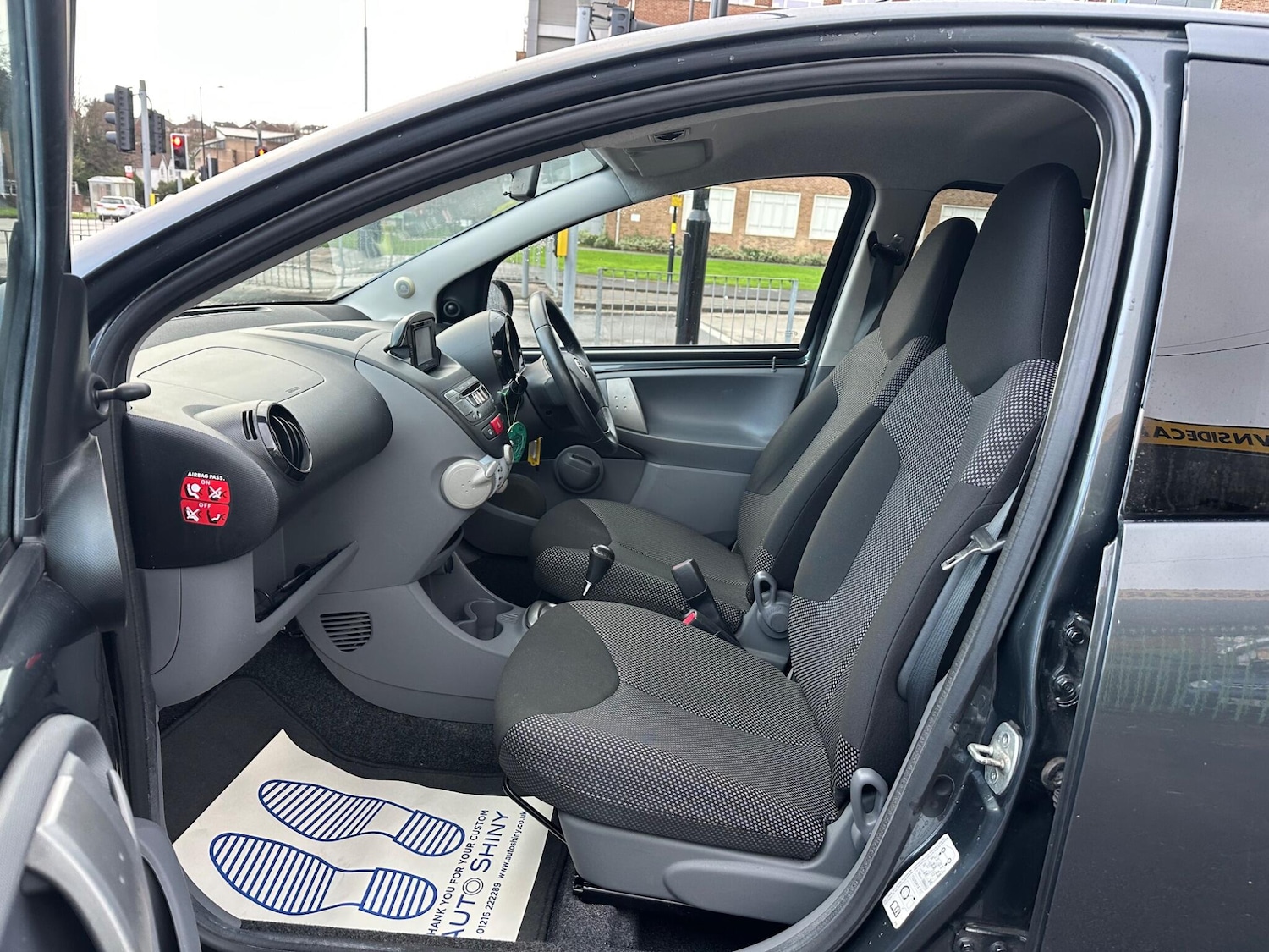 Used Toyota AYGO 2011 for sale - 76849913: Photo 36