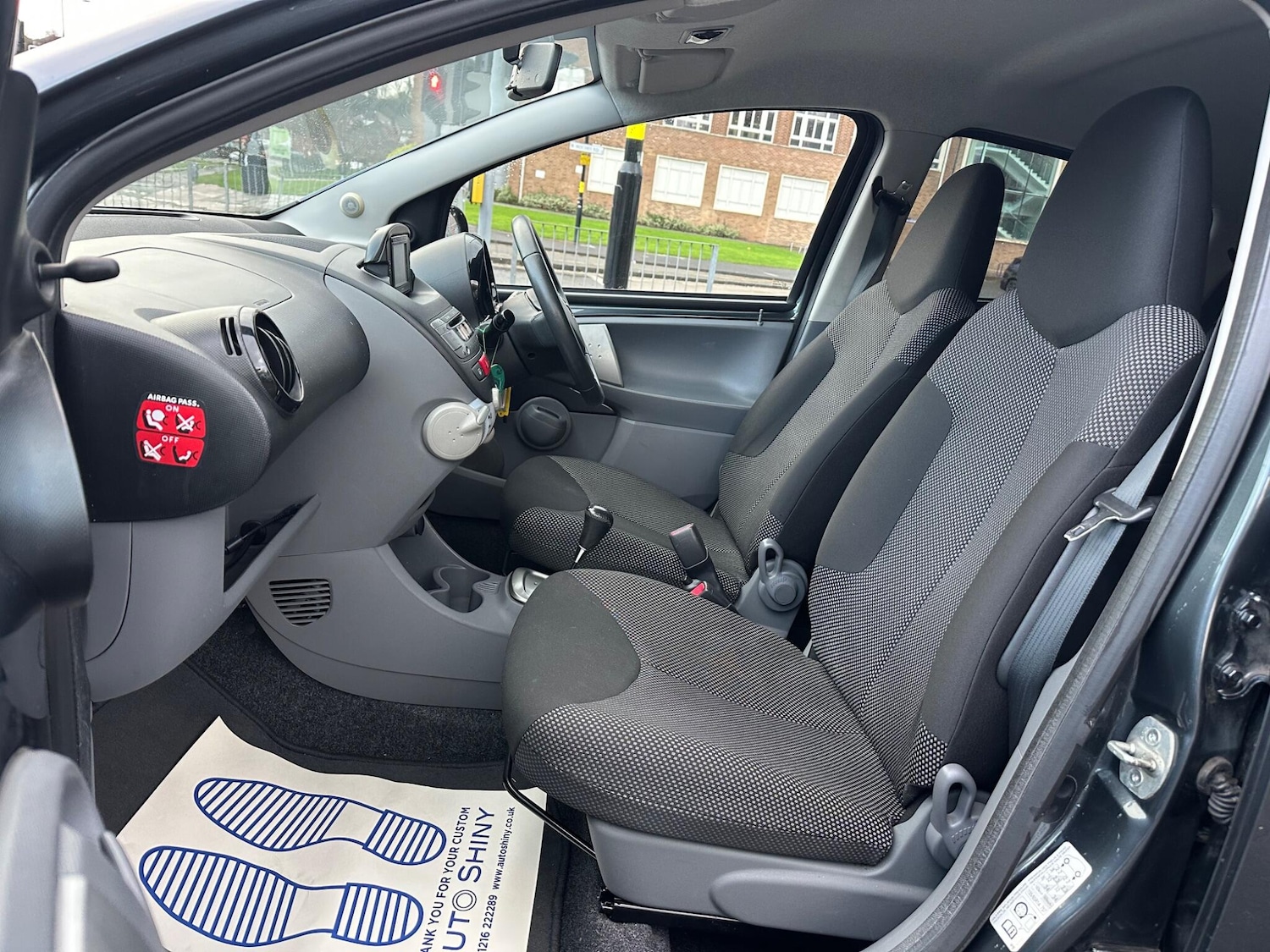 Used Toyota AYGO 2011 for sale - 76849913: Photo 37