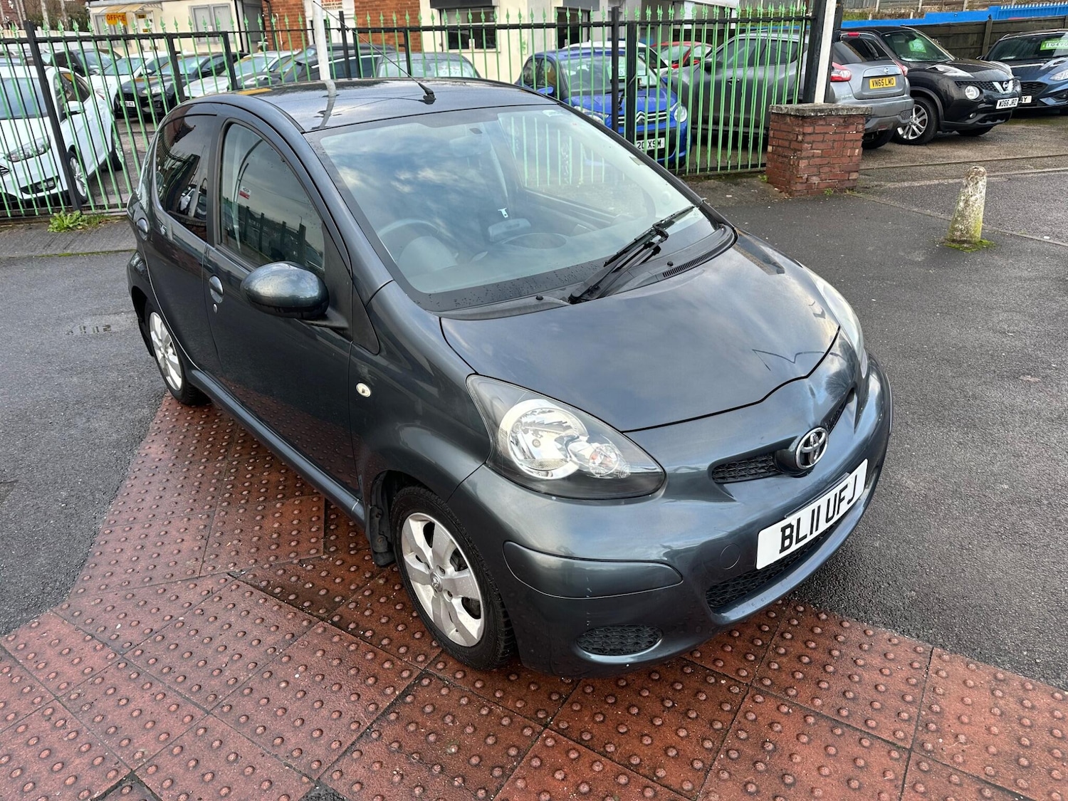 Used Toyota AYGO 2011 for sale - 76849913: Photo 6