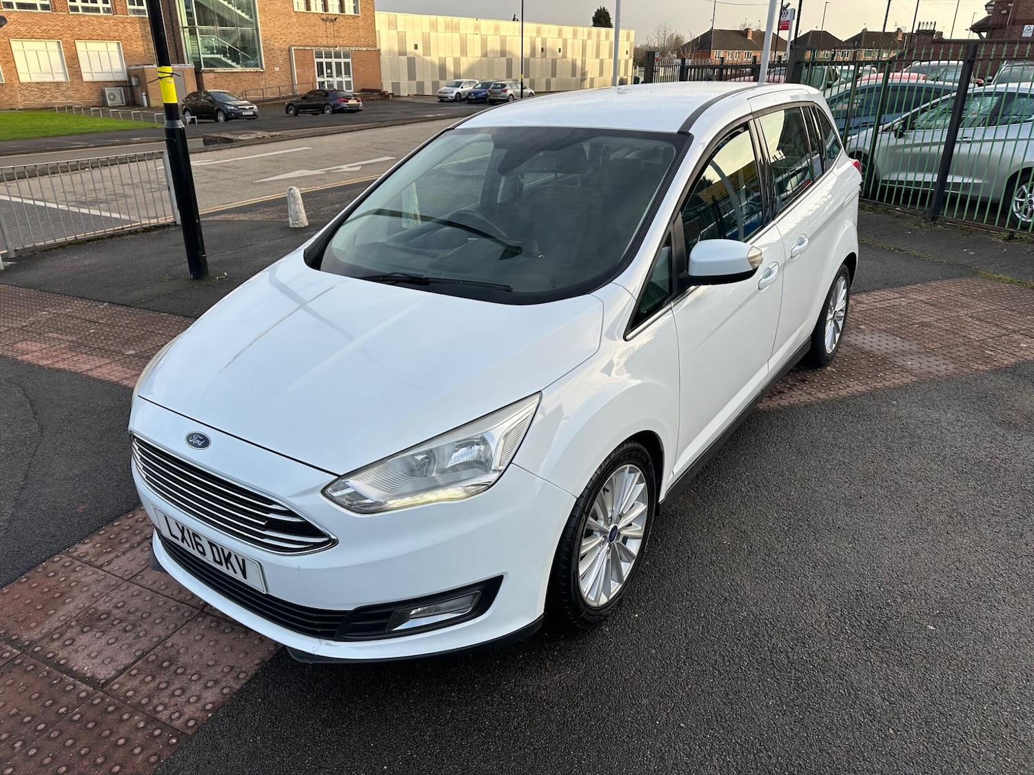 Used Ford Grand C-Max 2016 for sale - 78058563: Photo 16