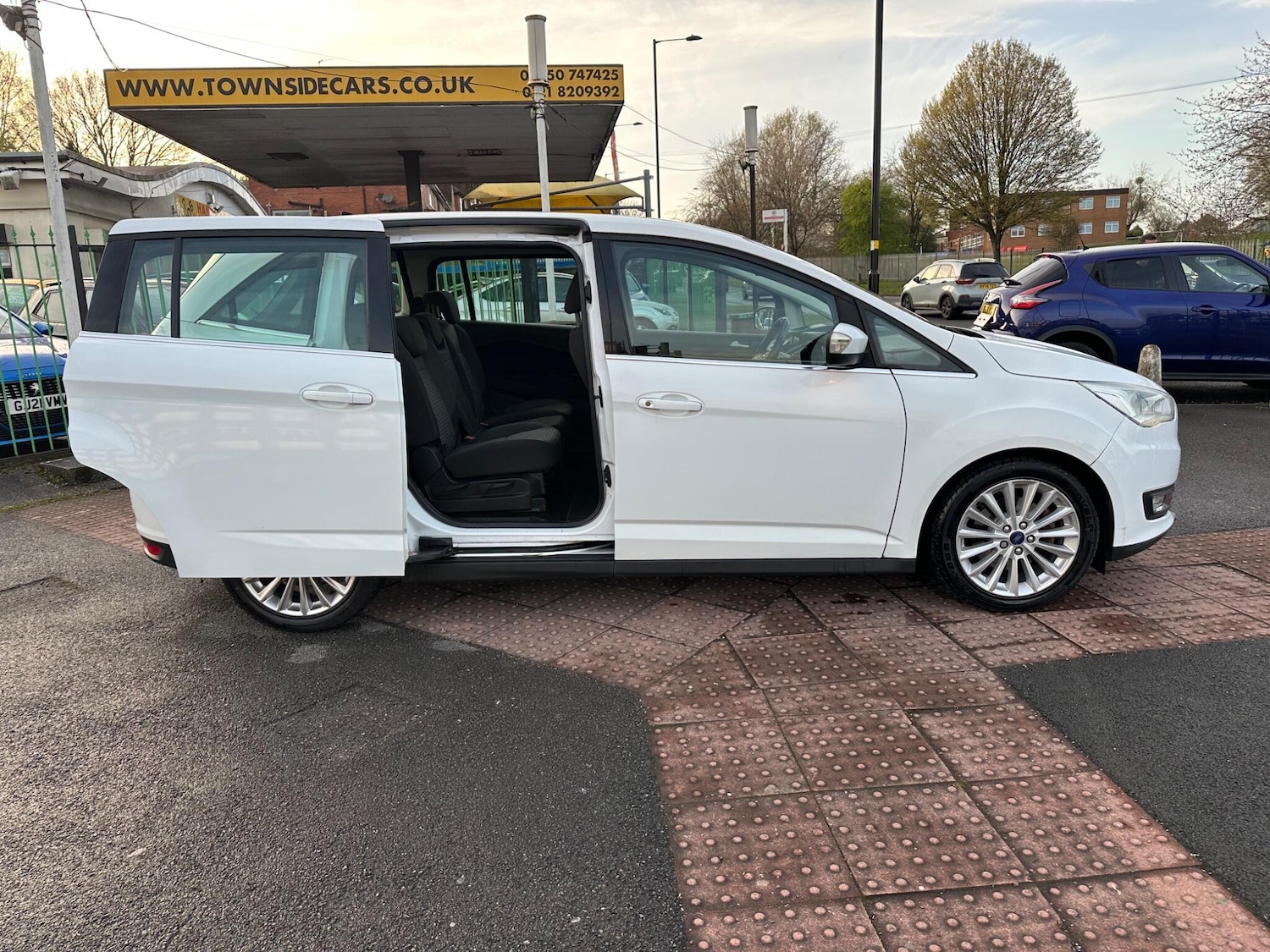 Used Ford Grand C-Max 2016 for sale - 78058563: Photo 20