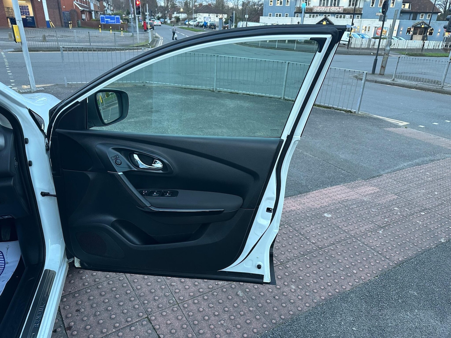 Used Renault Kadjar 2015 for sale - 77853835: Photo 28