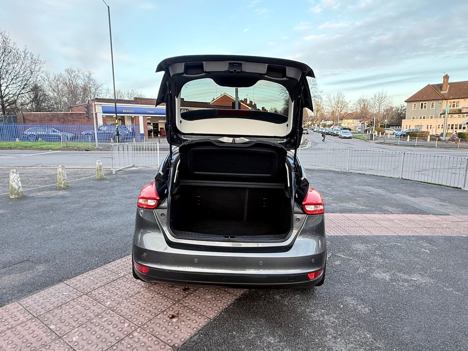 Used Ford Focus 2018 for sale - 76965470: Photo 33