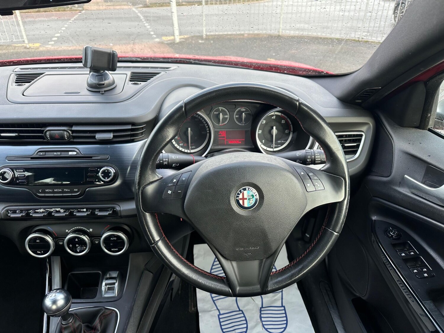 Used Alfa Romeo Giulietta 2011 for sale - 77575010: Photo 30