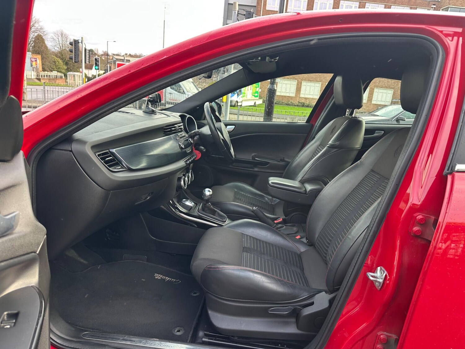 Used Alfa Romeo Giulietta 2011 for sale - 77575010: Photo 31