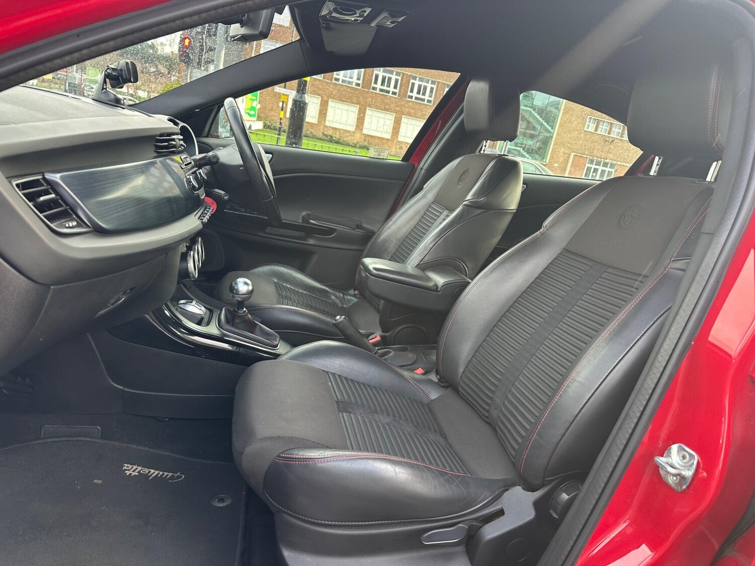 Used Alfa Romeo Giulietta 2011 for sale - 77575010: Photo 32