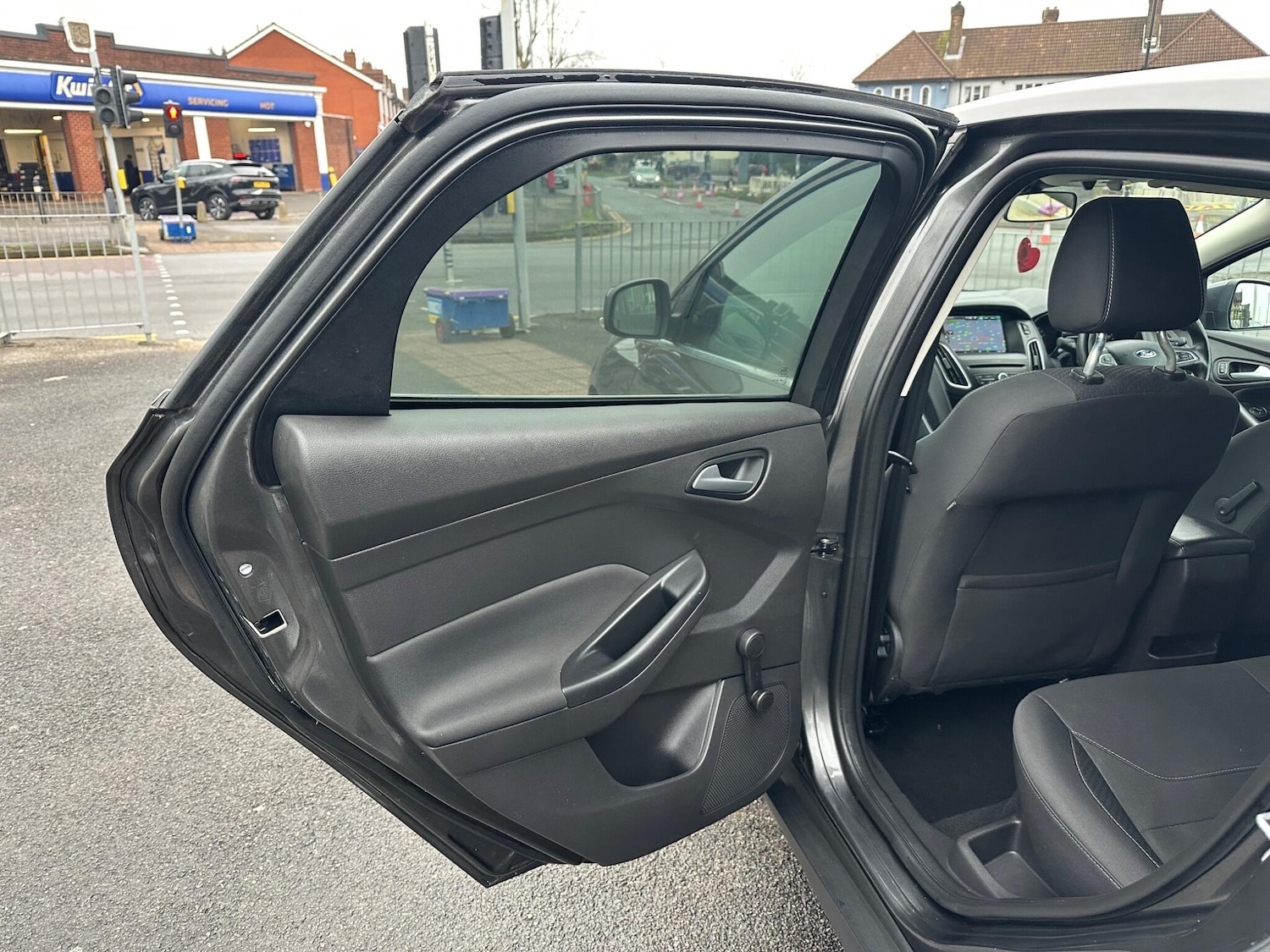 Used Ford Focus 2015 for sale - 77784433: Photo 25