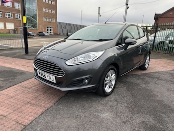 Used Ford Fiesta 2016 for sale - 76742989: Photo