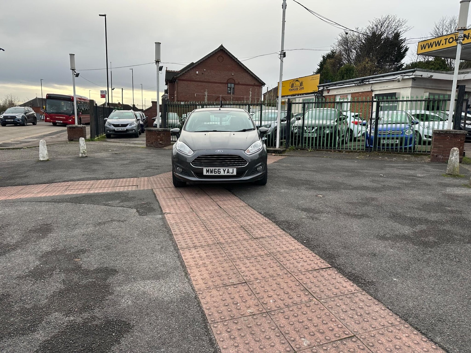 Used Ford Fiesta 2016 for sale - 76742989: Photo 7