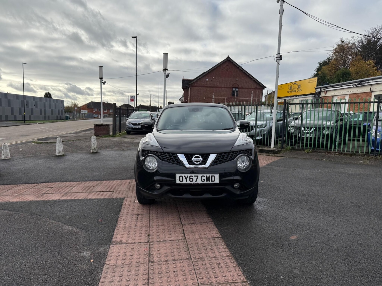Used Nissan Juke for sale - 76538131: Photo 2