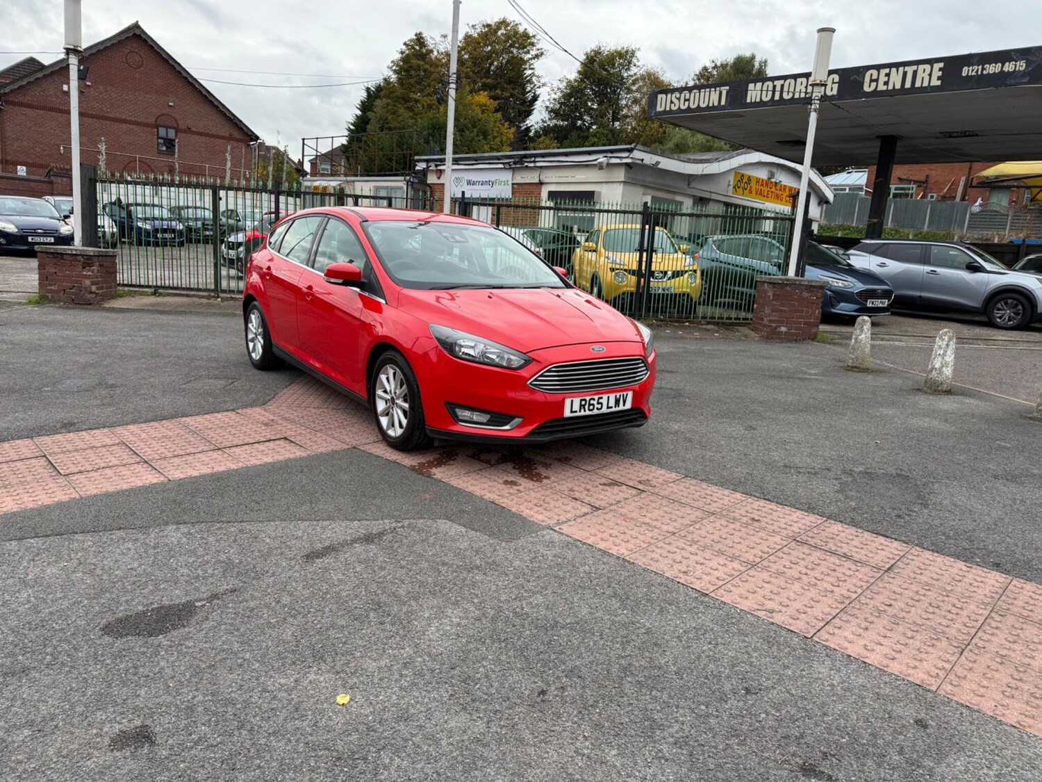 Used Ford Focus 2015 for sale - 76359950: Photo 11