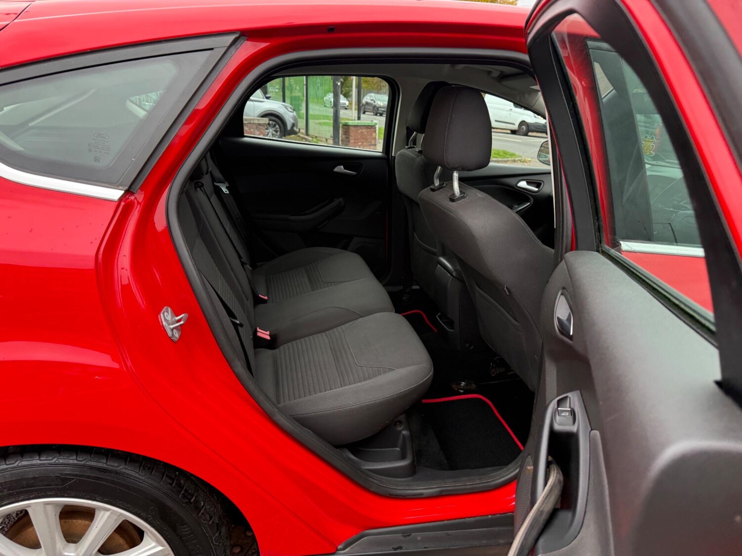 Used Ford Focus 2015 for sale - 76359950: Photo 22