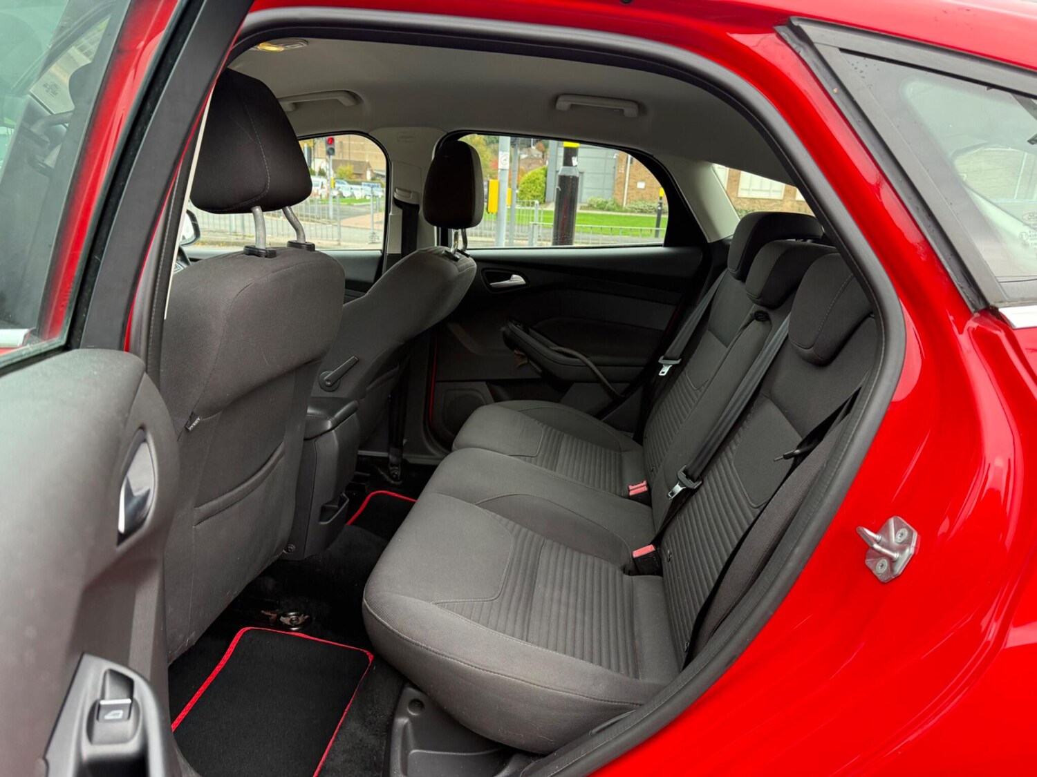 Used Ford Focus 2015 for sale - 76359950: Photo 23