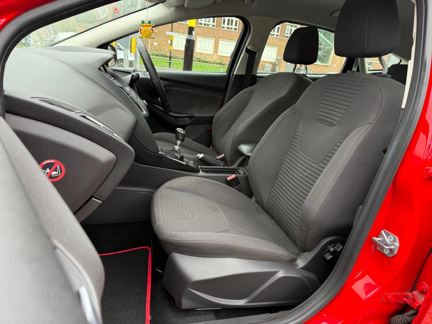 Used Ford Focus 2015 for sale - 76359950: Photo 27