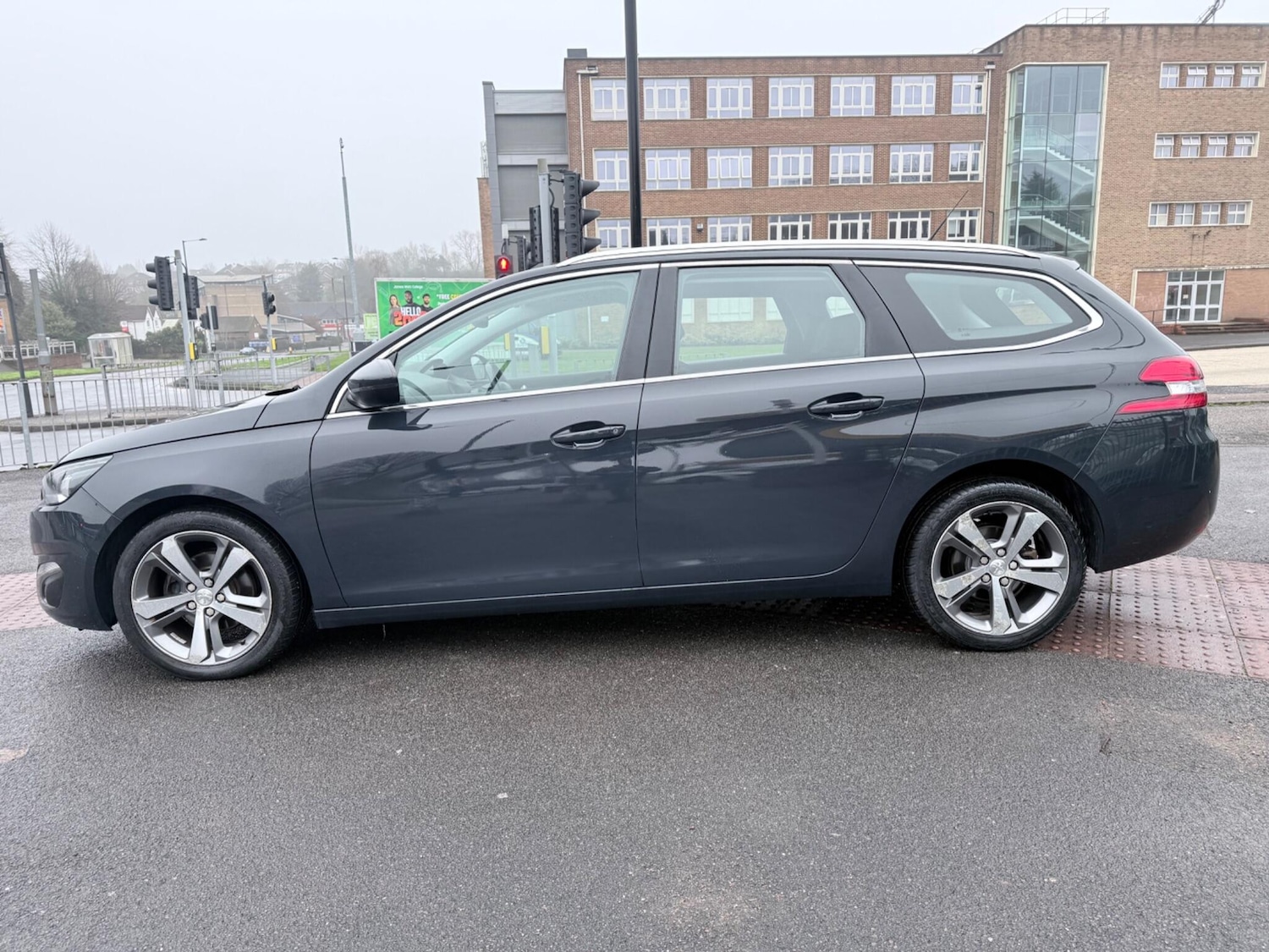Used Peugeot 308 2016 for sale - 77242331: Photo 13