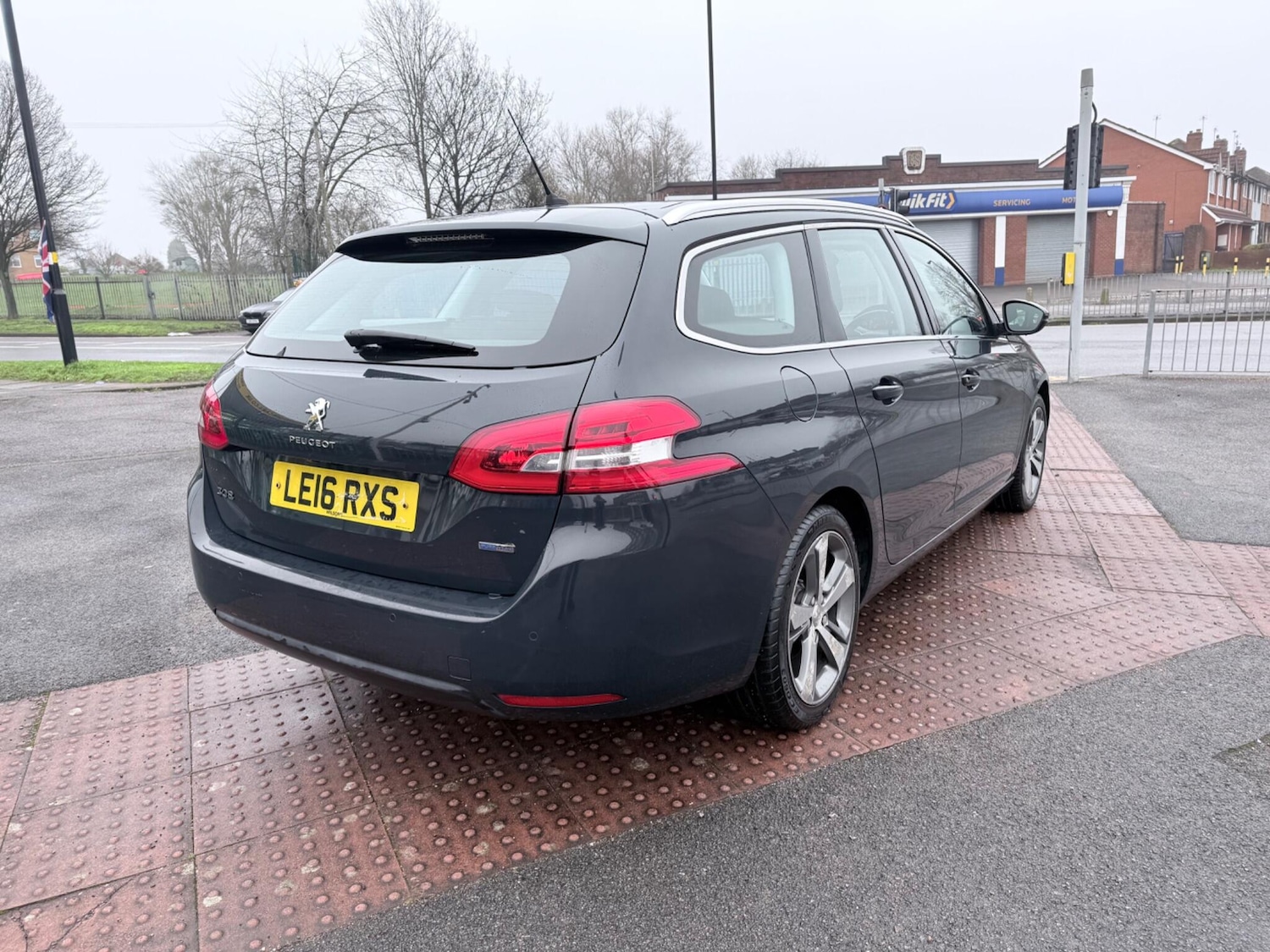 Used Peugeot 308 2016 for sale - 77242331: Photo 17