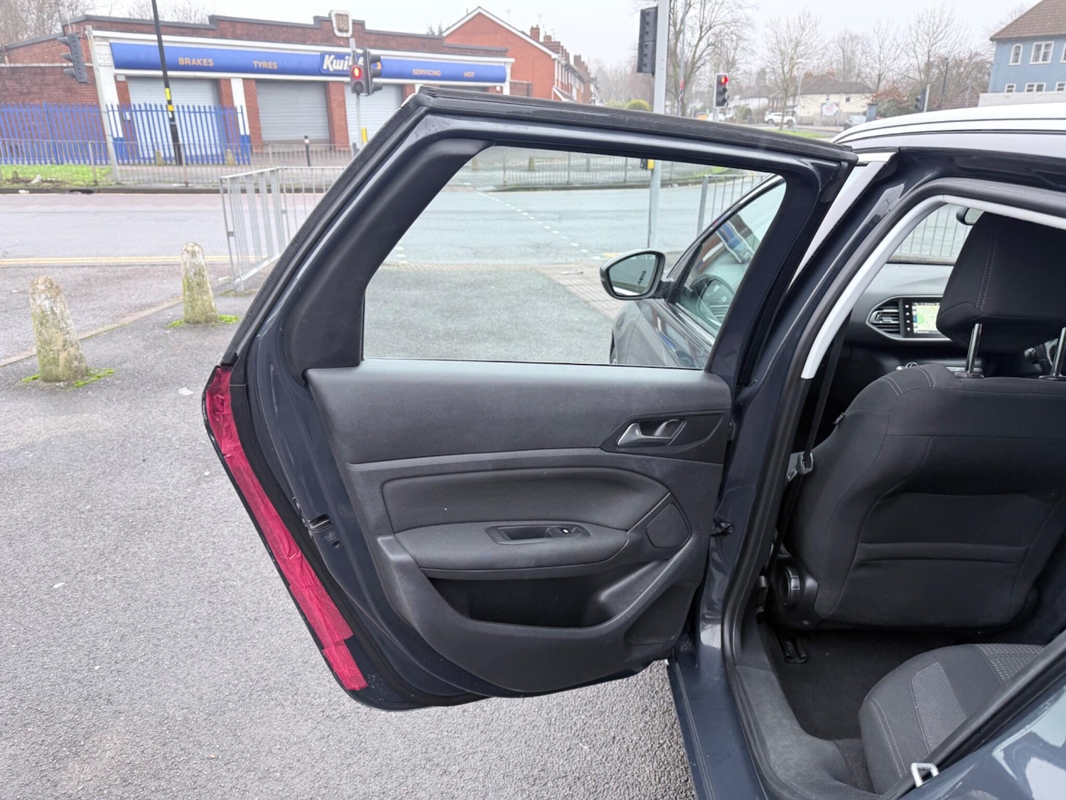 Used Peugeot 308 2016 for sale - 77242331: Photo 29