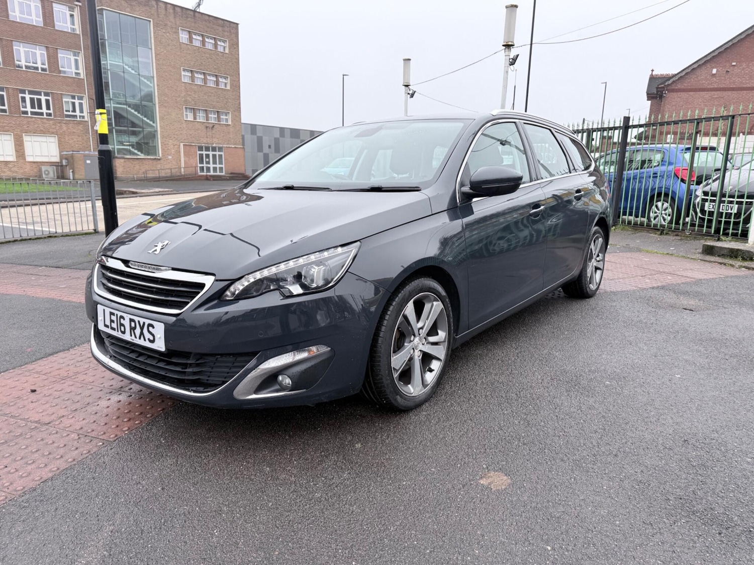 Used Peugeot 308 2016 for sale - 77242331: Photo 3