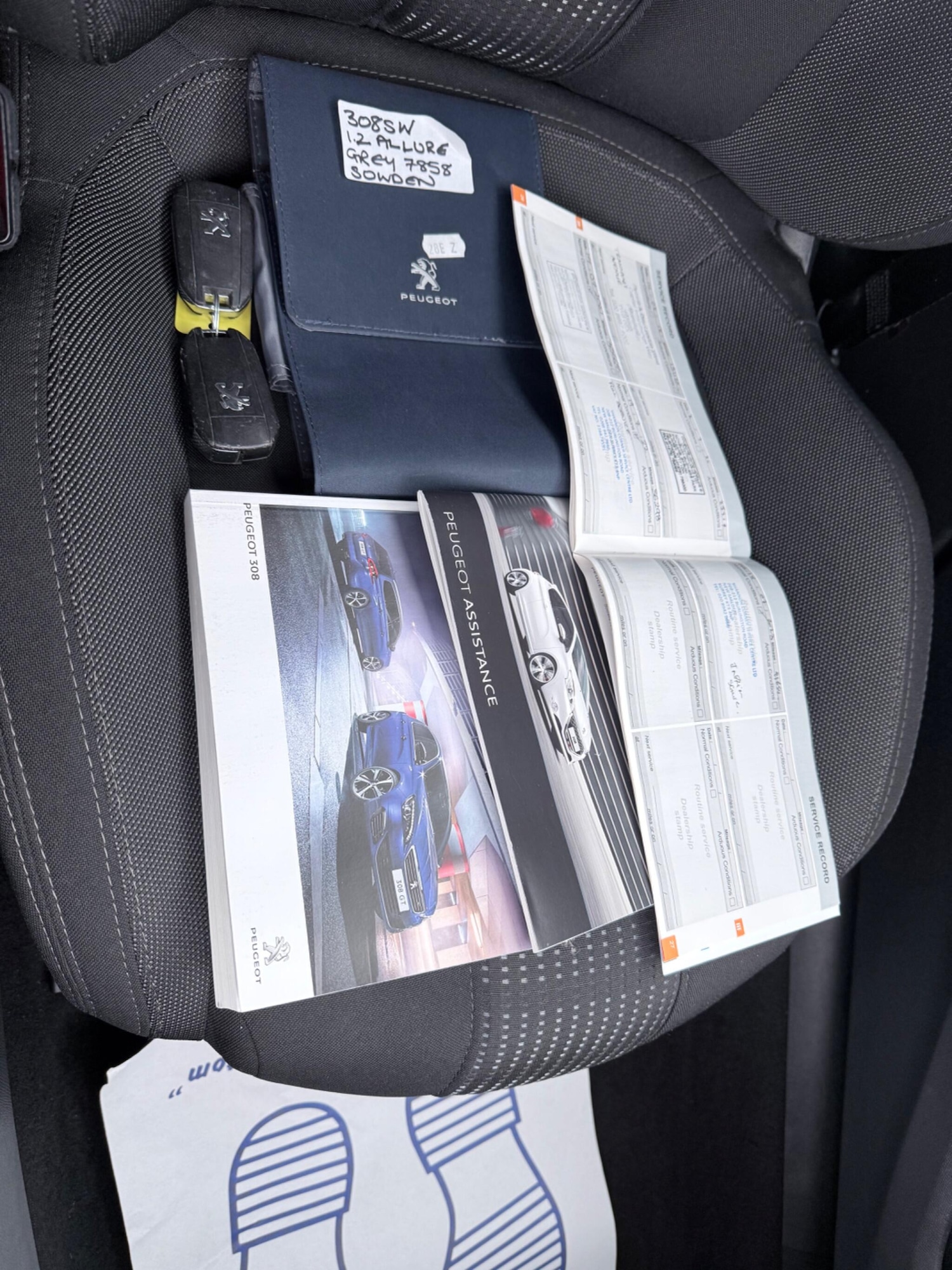 Used Peugeot 308 2016 for sale - 77242331: Photo 32