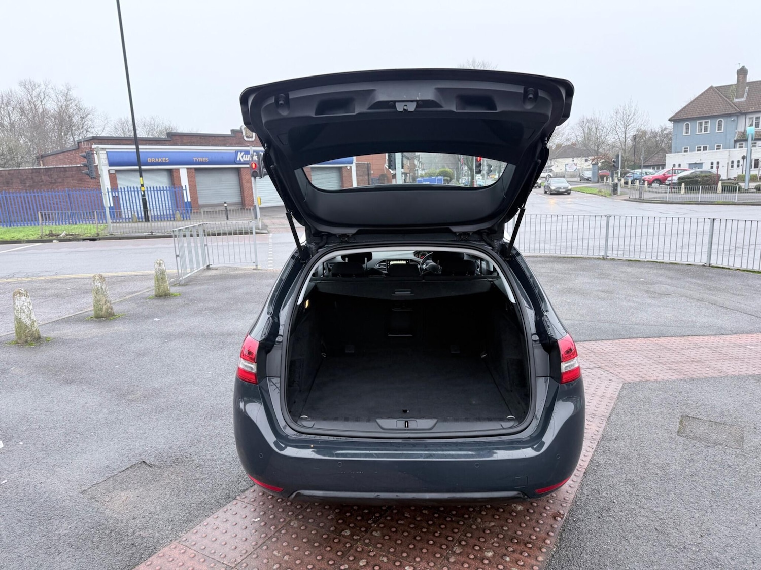 Used Peugeot 308 2016 for sale - 77242331: Photo 33