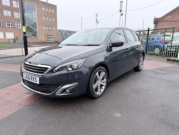 Used Peugeot 308 2016 for sale - 77242331: Photo