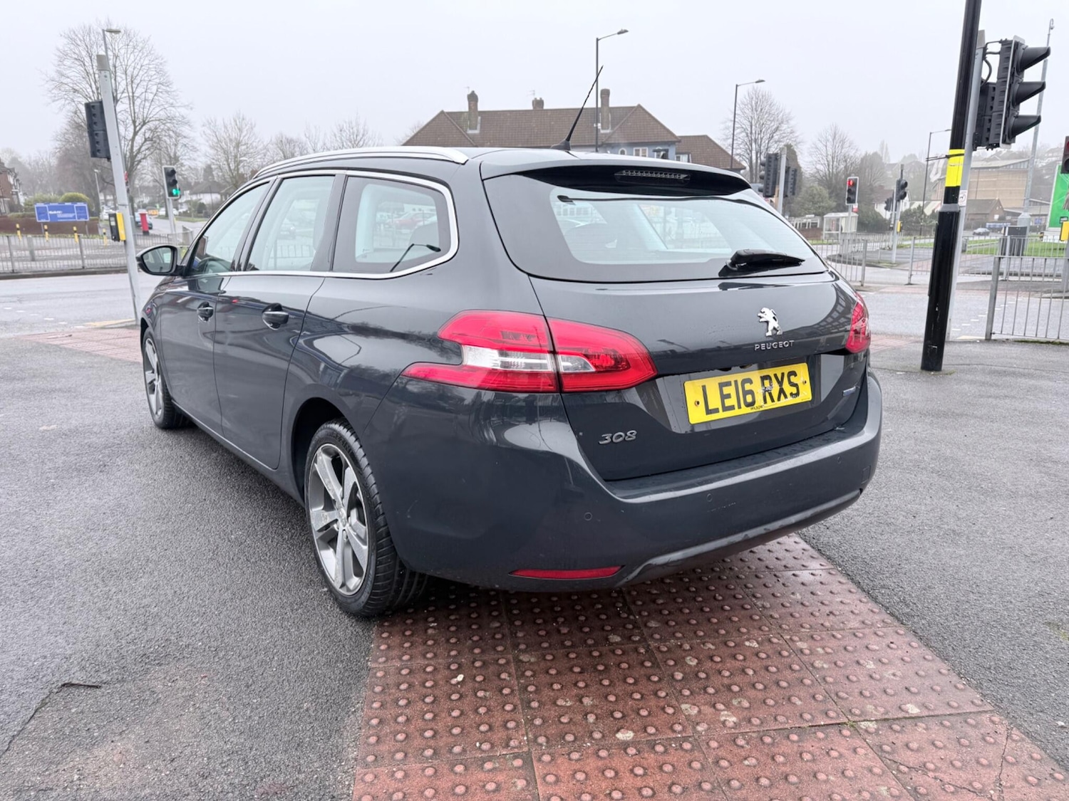 Used Peugeot 308 2016 for sale - 77242331: Photo 4