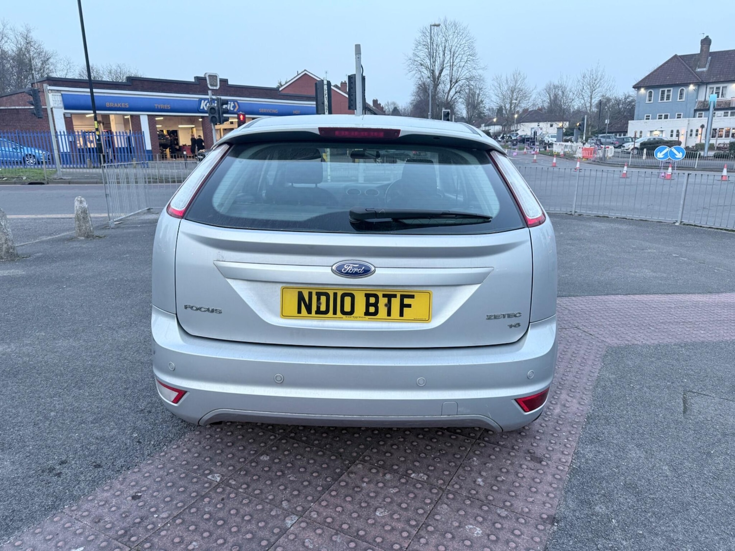 Used Ford Focus 2010 for sale - 77768027: Photo 14