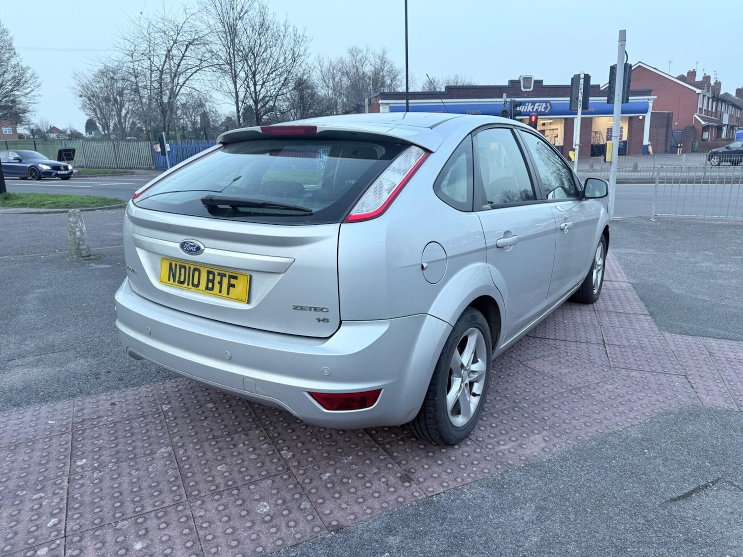 Used Ford Focus 2010 for sale - 77768027: Photo 17