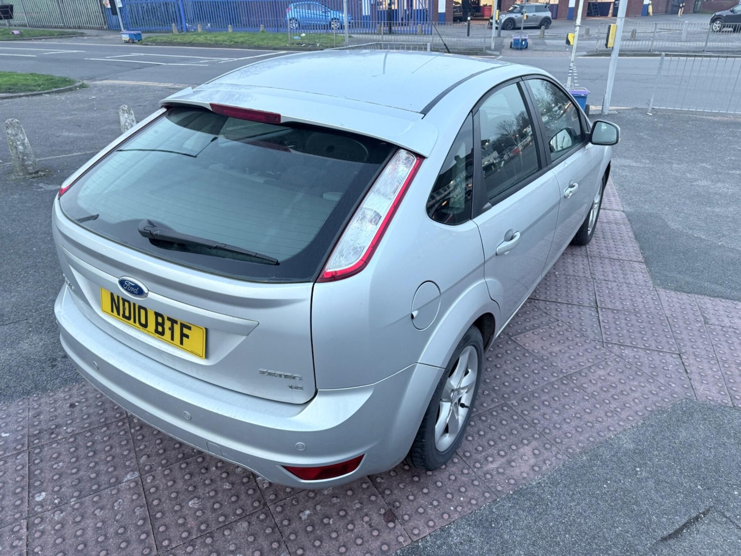 Used Ford Focus 2010 for sale - 77768027: Photo 18