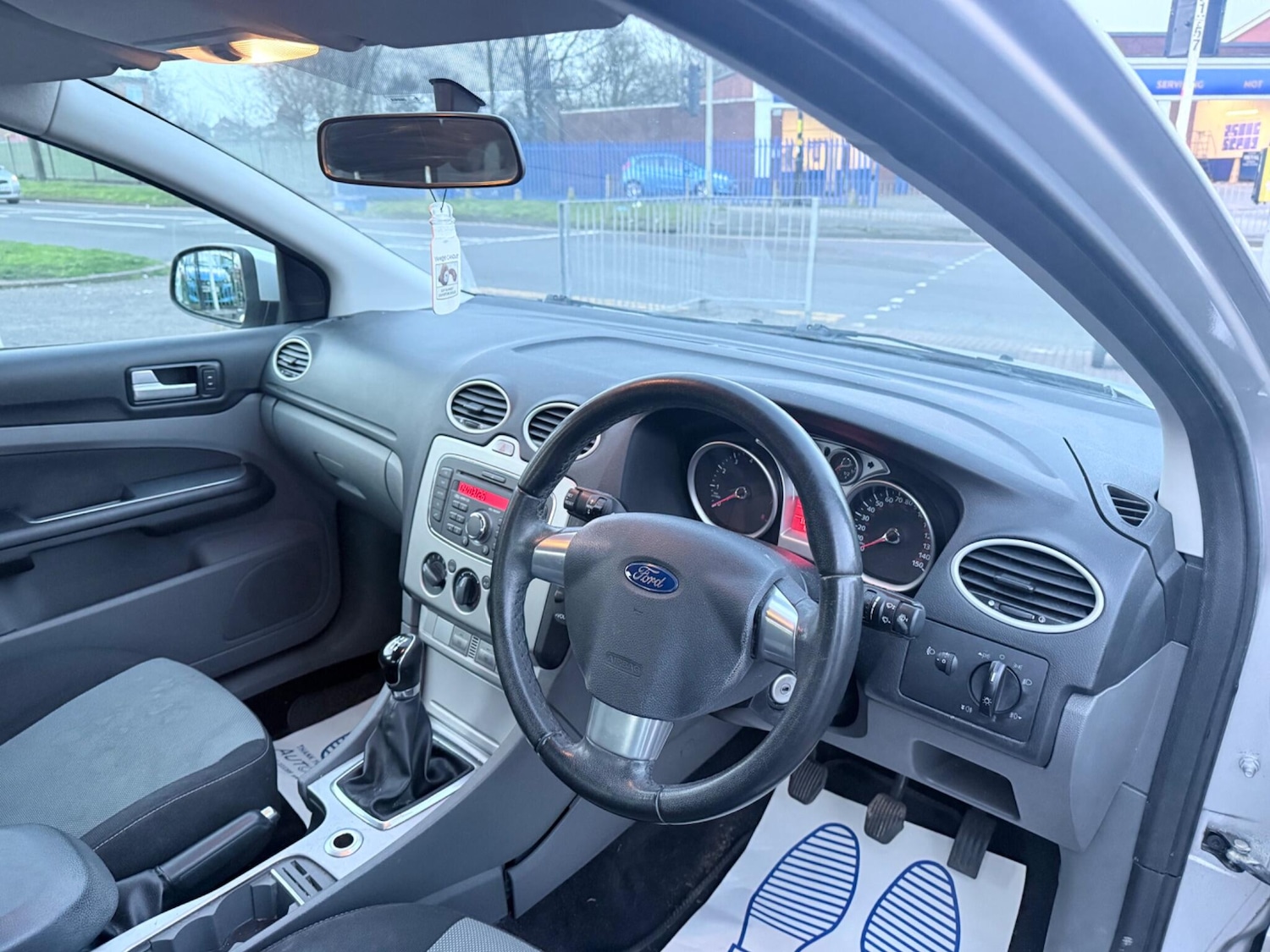 Used Ford Focus 2010 for sale - 77768027: Photo 21