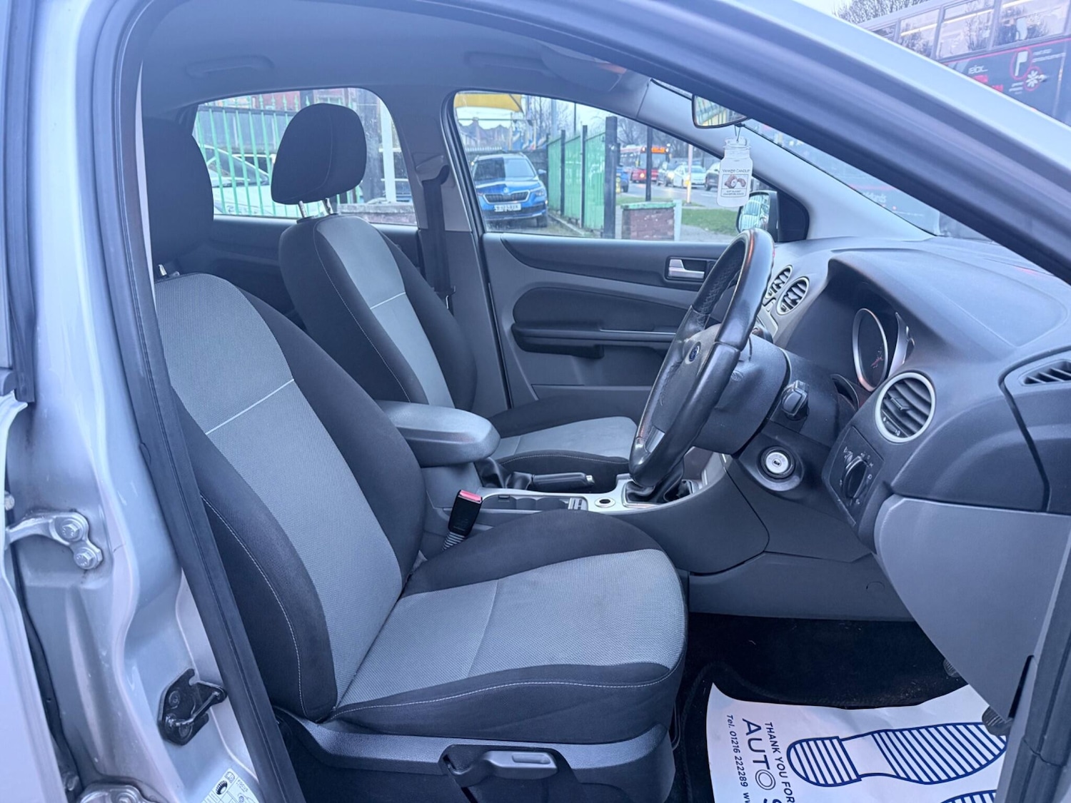 Used Ford Focus 2010 for sale - 77768027: Photo 23