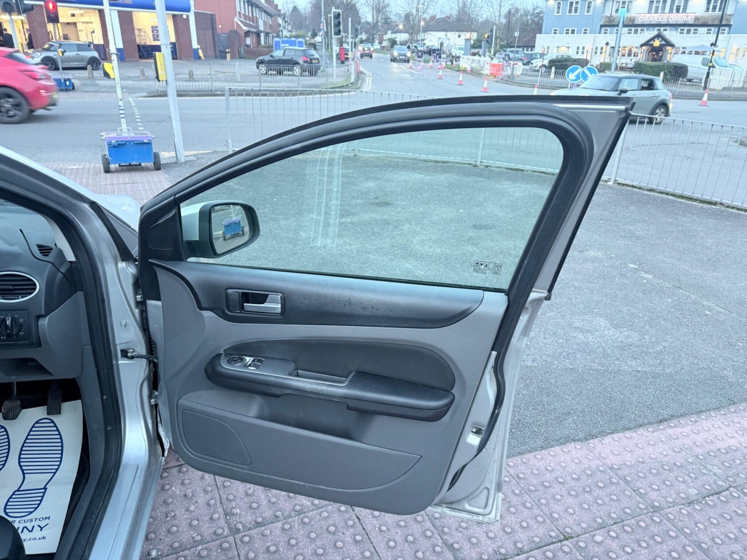 Used Ford Focus 2010 for sale - 77768027: Photo 26