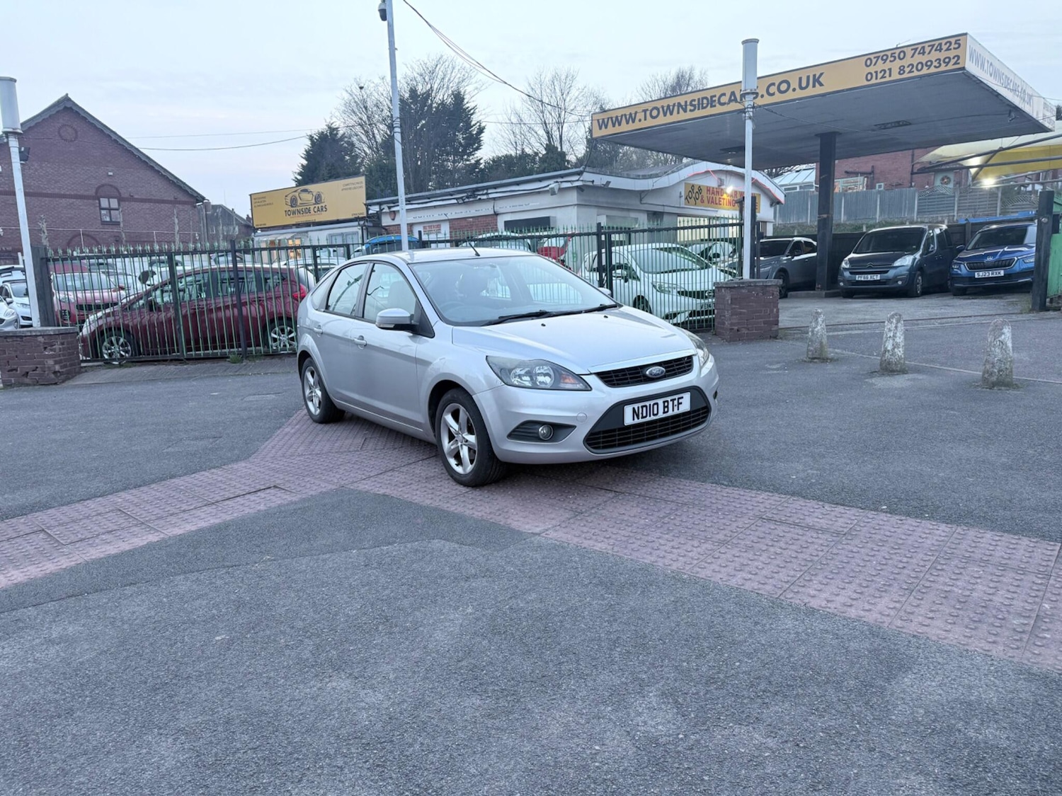 Used Ford Focus 2010 for sale - 77768027: Photo 5