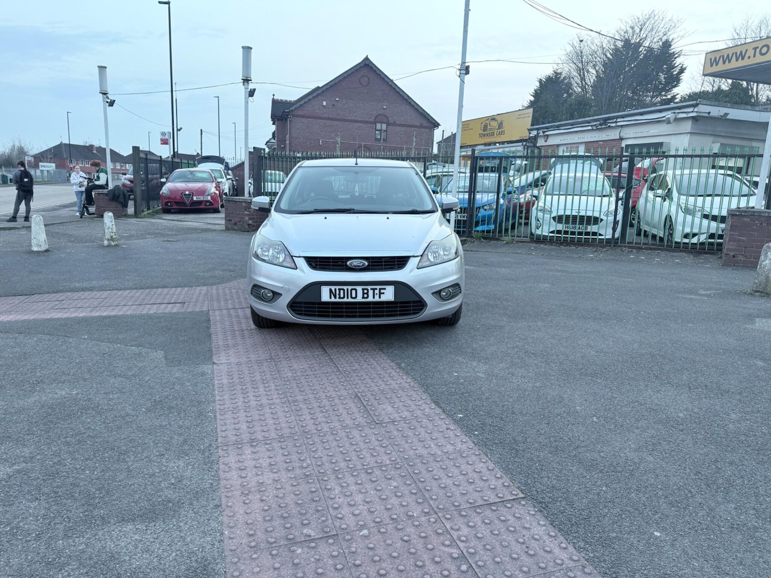 Used Ford Focus 2010 for sale - 77768027: Photo 7