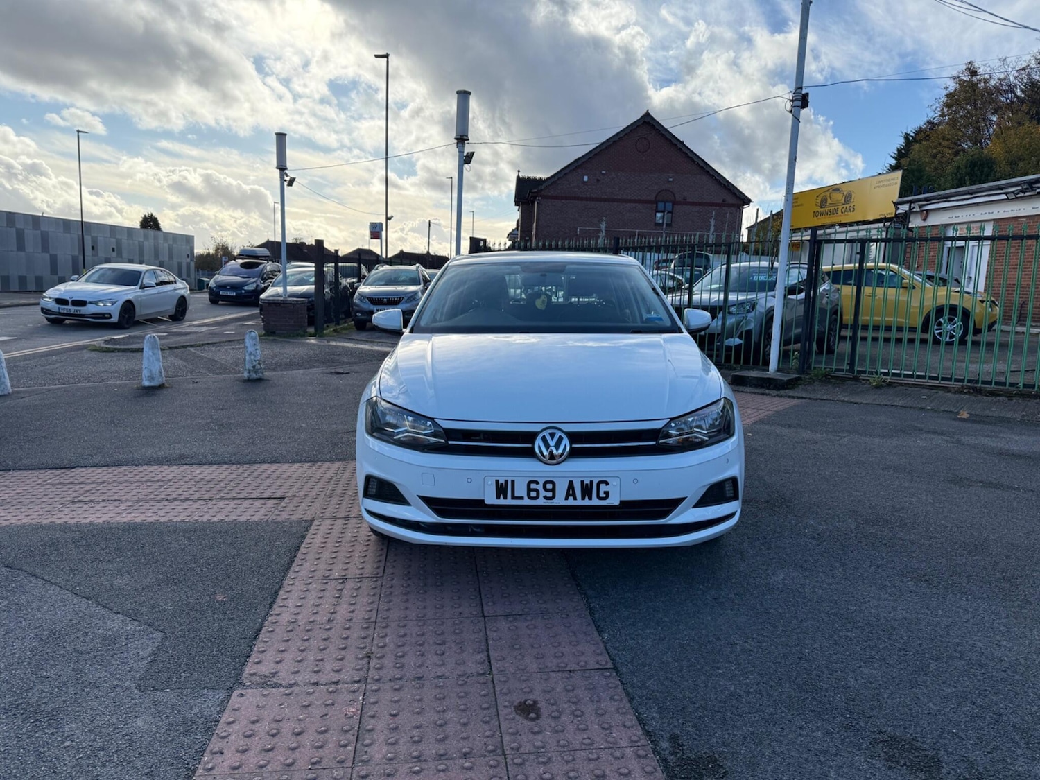 Used Volkswagen Polo 2020 for sale - 76440783: Photo 1