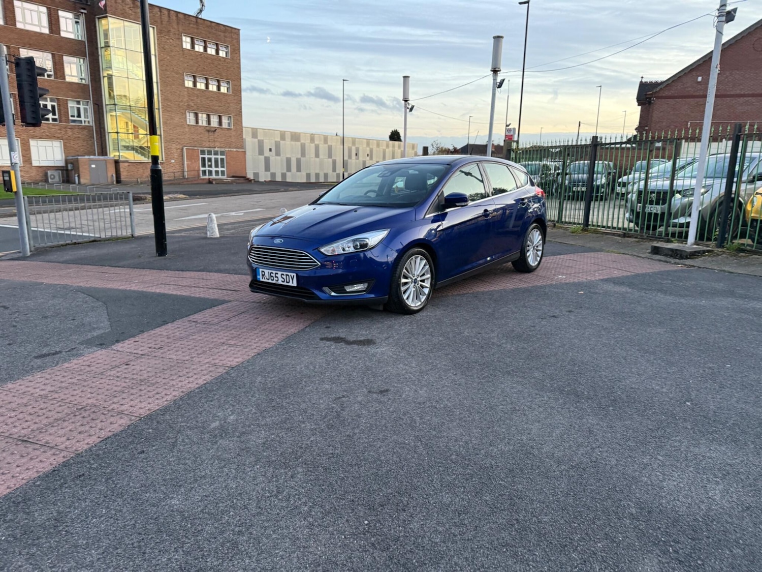 Used Ford Focus 2015 for sale - 76389089: Photo 10