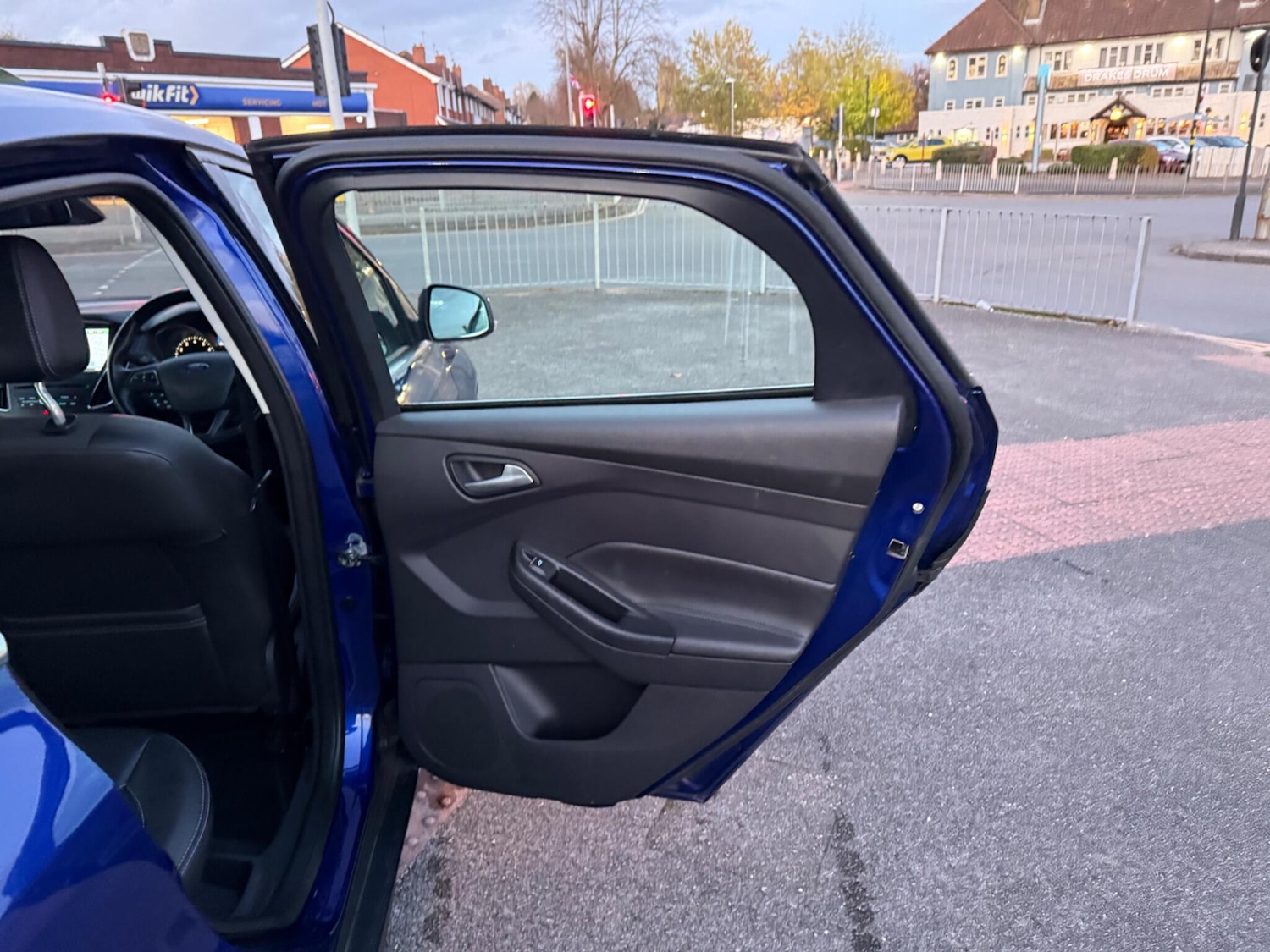 Used Ford Focus 2015 for sale - 76389089: Photo 25