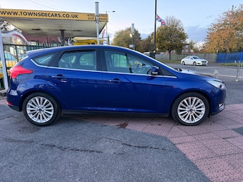 Used Ford Focus 2015 for sale - 76389089: Photo