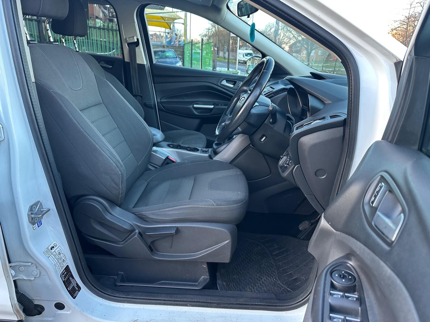 Used Ford Kuga 2015 for sale - 77358448: Photo 17