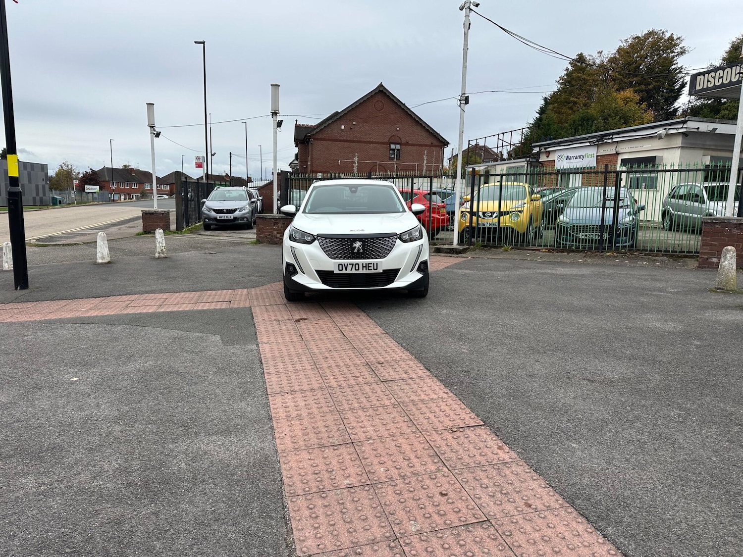 Used Peugeot 2008 2020 for sale - 76380819: Photo 11