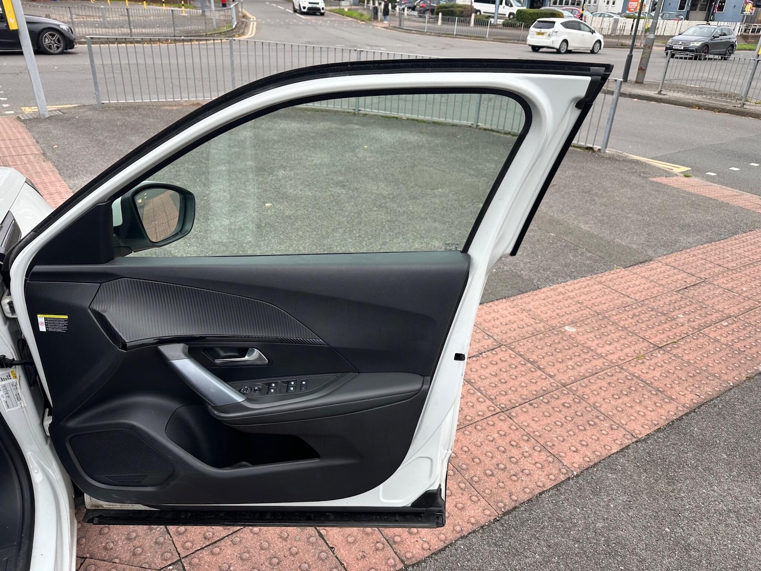Used Peugeot 2008 2020 for sale - 76380819: Photo 19