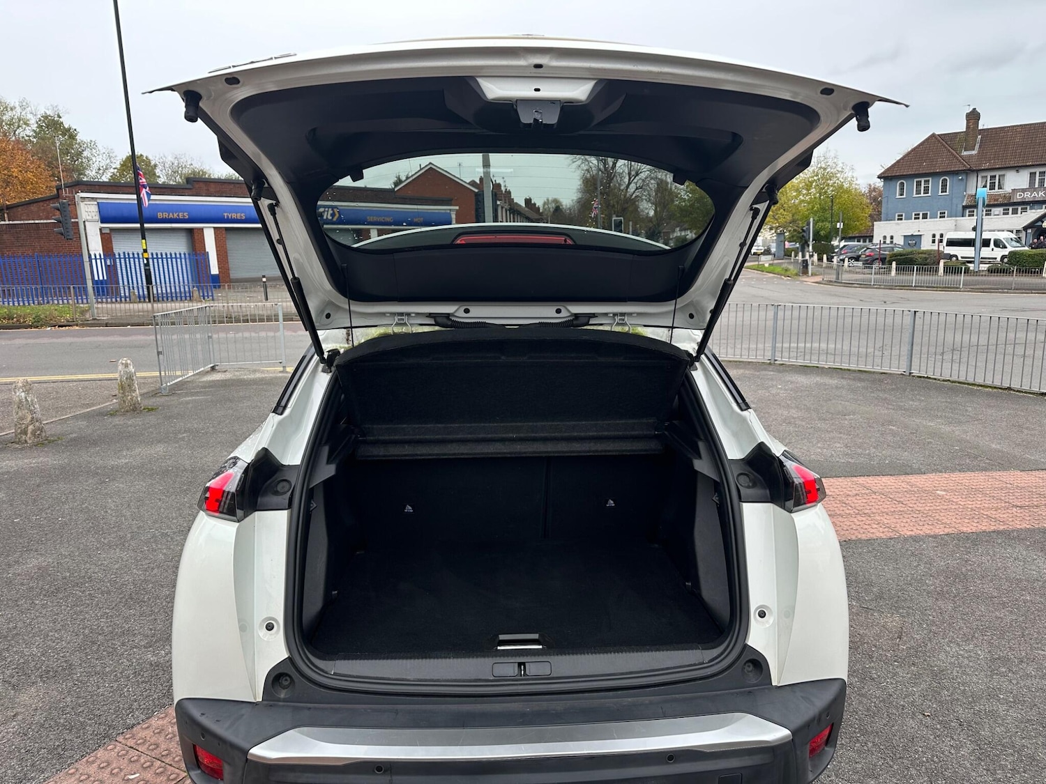 Used Peugeot 2008 2020 for sale - 76380819: Photo 23