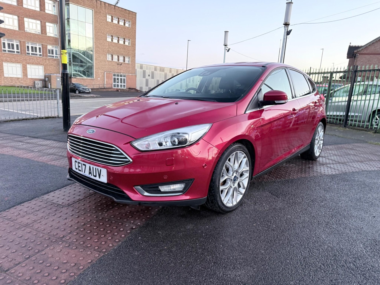 Used Ford Focus 2017 for sale - 78019684: Photo 3