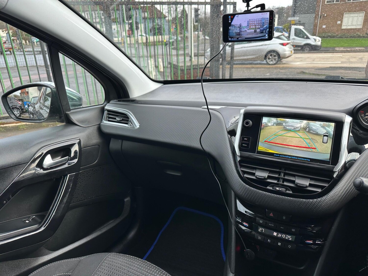 Used Peugeot 208 for sale - 77524757: Photo 35