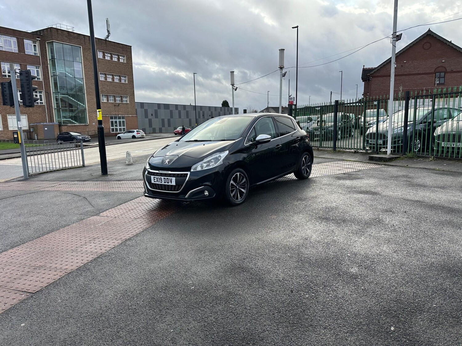 Used Peugeot 208 for sale - 77524757: Photo 9