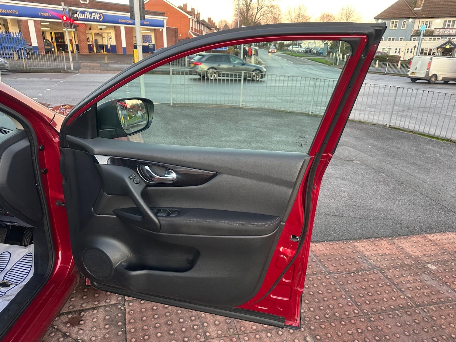 Used Nissan Qashqai 2015 for sale - 76926723: Photo 27