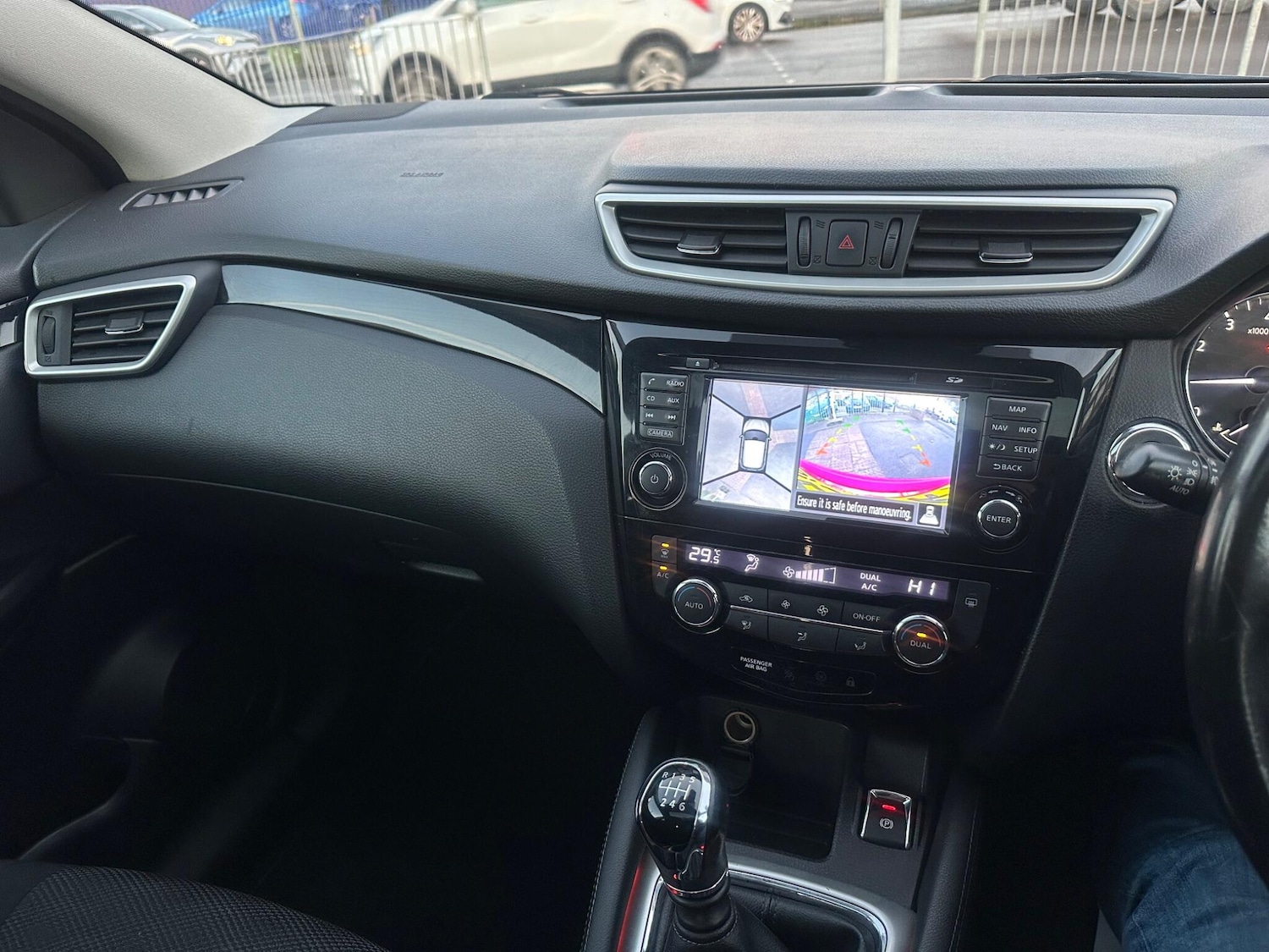 Used Nissan Qashqai 2015 for sale - 76926723: Photo 31