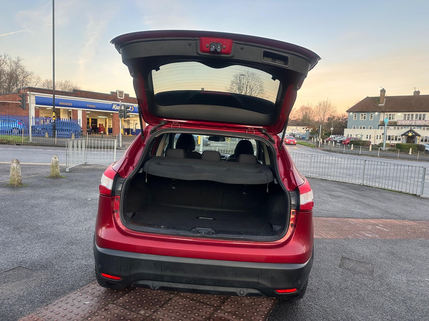 Used Nissan Qashqai 2015 for sale - 76926723: Photo 33