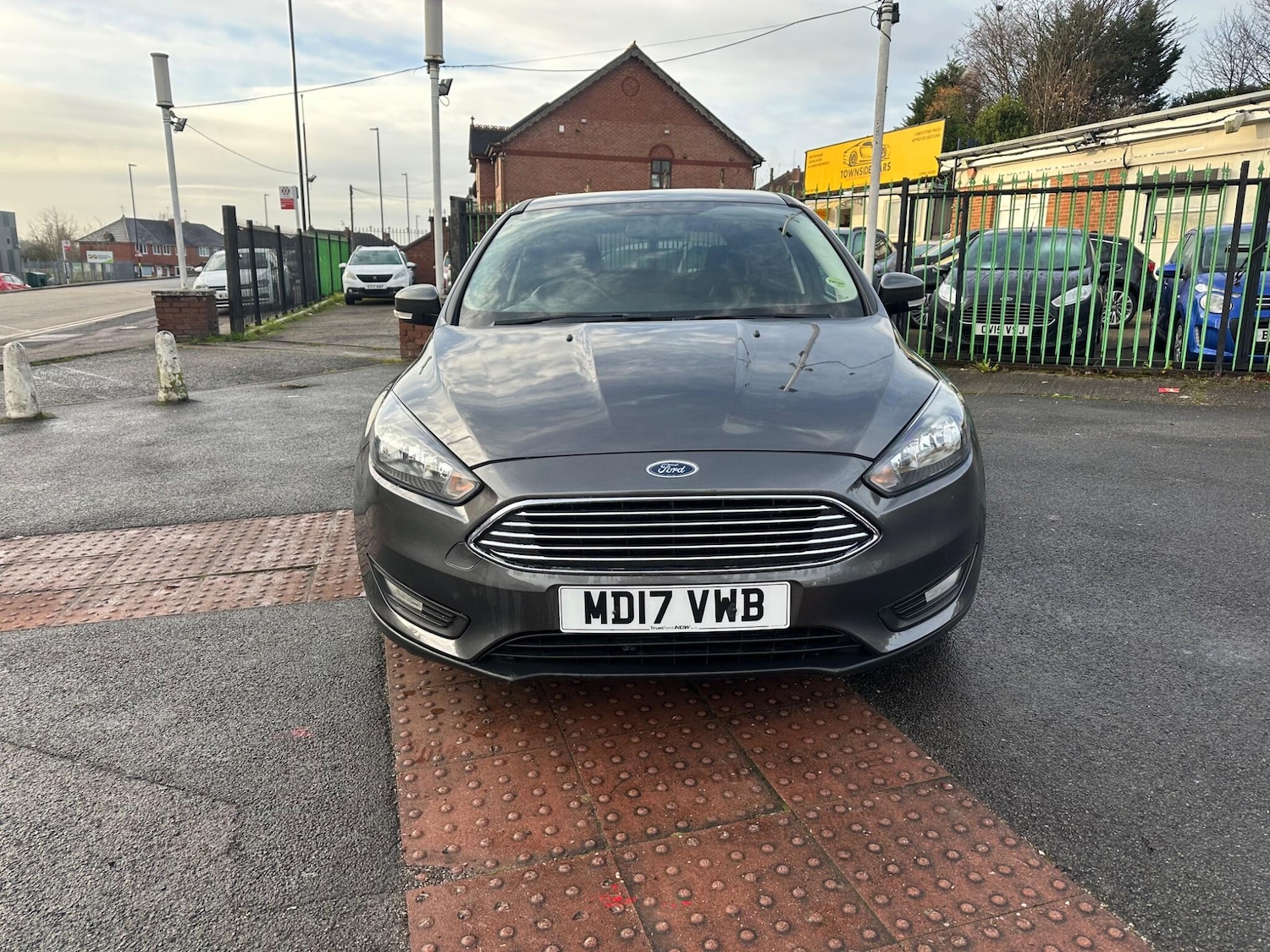 Used Ford Focus 2017 for sale - 76832785: Photo 2