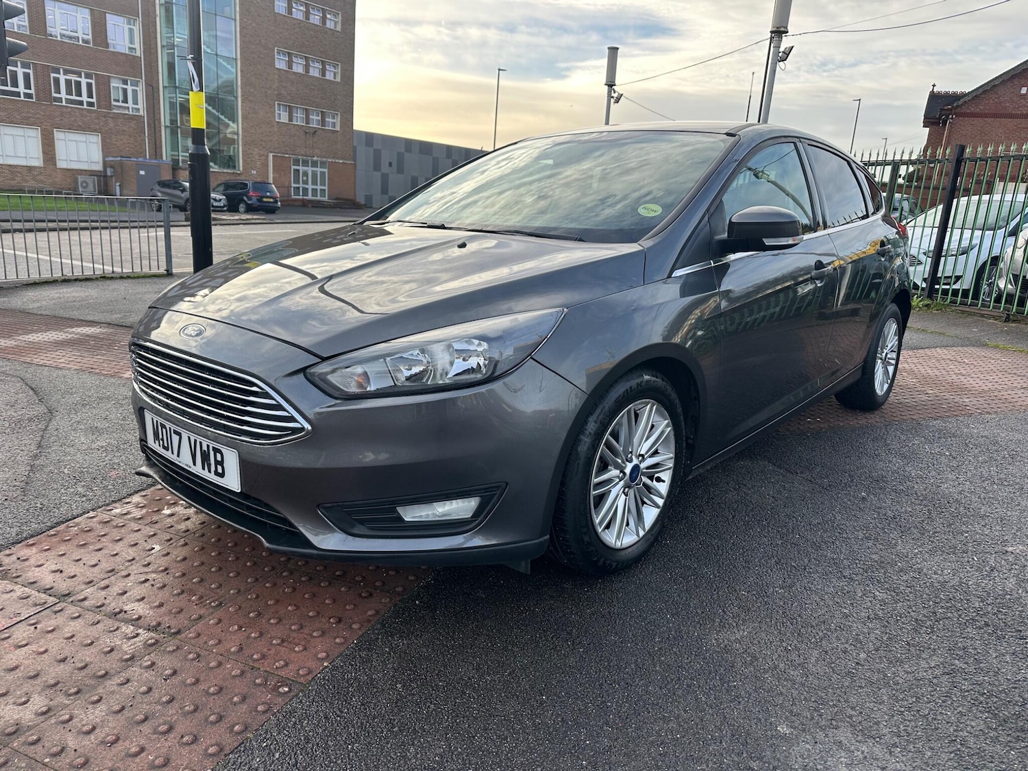 Used Ford Focus 2017 for sale - 76832785: Photo 3